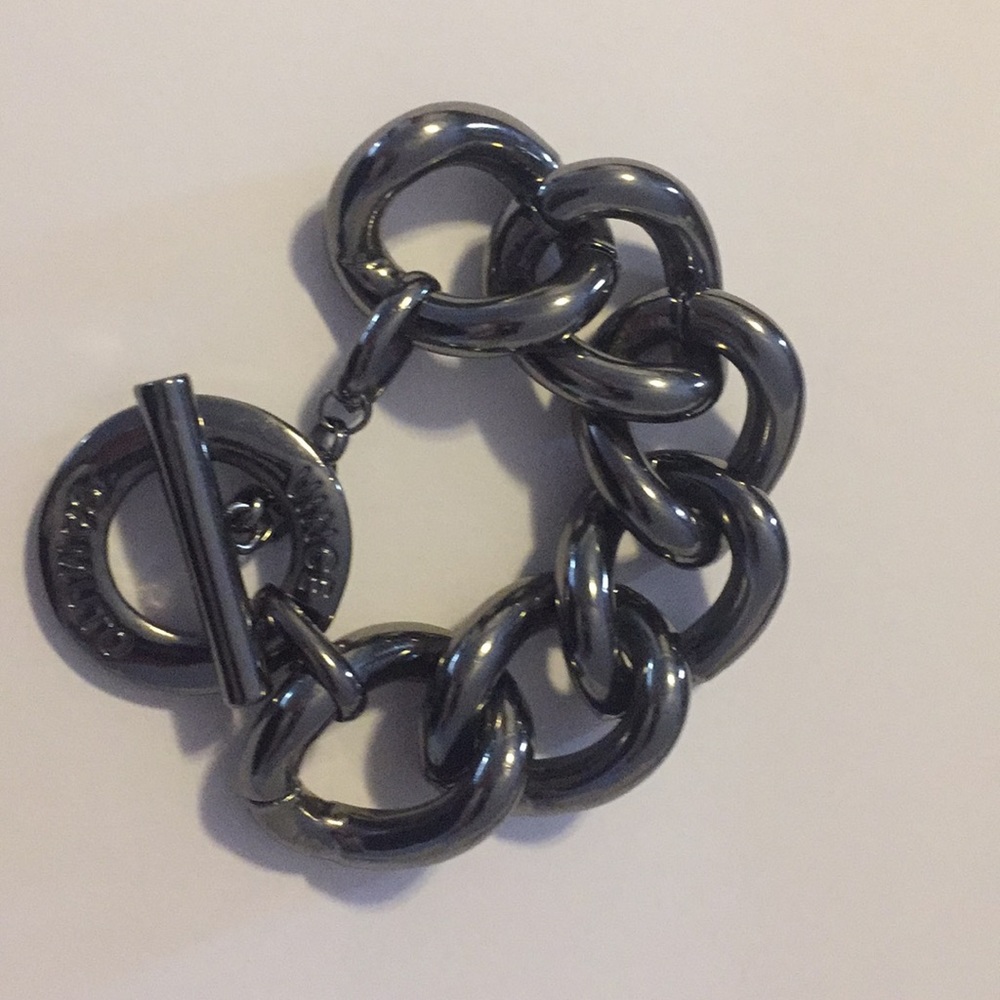 Vince Camuto statement piece
